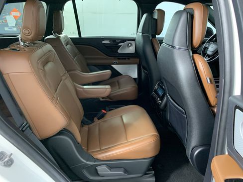 Used 2020 Lincoln Aviator Reserve w/ Equipment Group 201A AWD/4WD image 41