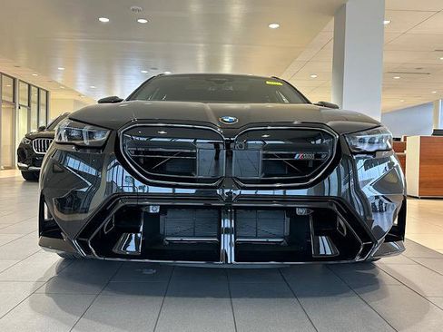 New 2026 BMW M5 Touring image 2