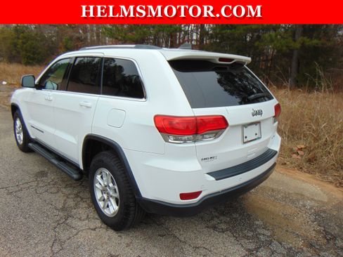 Certified 2018 Jeep Grand Cherokee Laredo image 9