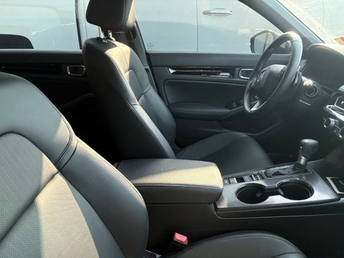 Used 2025 Honda Civic Sport image 10