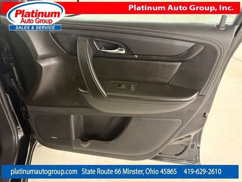 Used 2017 Chevrolet Traverse LT AWD/4WD image 40