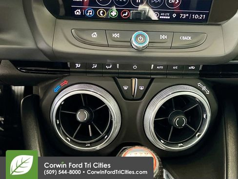 Used 2022 Chevrolet Camaro SS RWD image 8