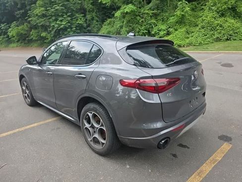 Used 2023 Alfa Romeo Stelvio Ti AWD/4WD image 3