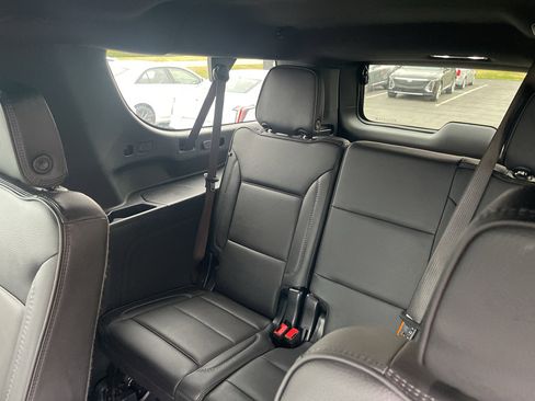 Used 2025 GMC Yukon XL Denali w/ LPO, Floor Liner Package image 31