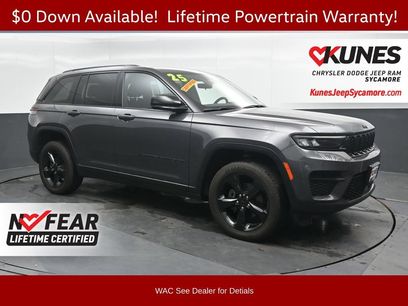 Used 2025 Jeep Grand Cherokee Altitude