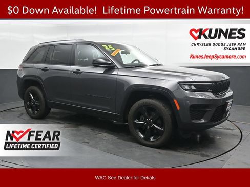Used 2025 Jeep Grand Cherokee Altitude AWD/4WD image 1