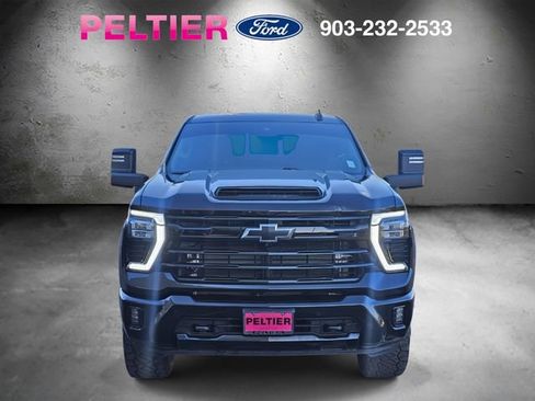 Used 2024 Chevrolet Silverado 2500 LT w/ Midnight Edition image 2