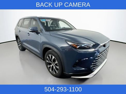 Used 2024 Toyota Grand Highlander AWD Hybrid image 4
