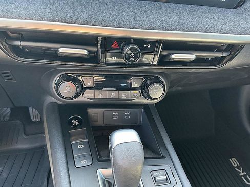 New 2026 Nissan Kicks SV w/ SV Premium Package image 11