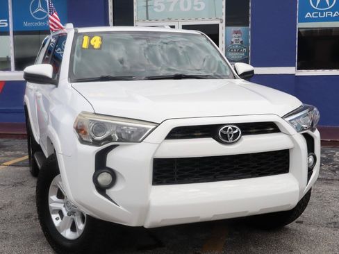 Used 2014 Toyota 4Runner SR5 RWD image 3