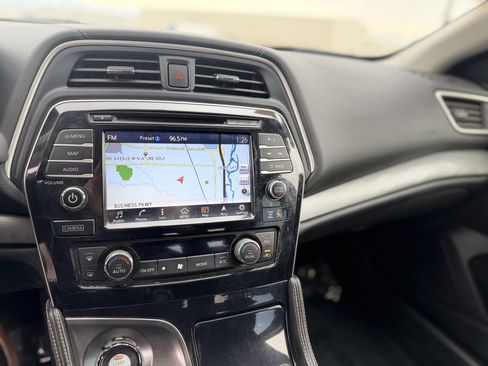 Used 2016 Nissan Maxima 3.5 SV image 17