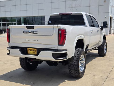 Used 2024 GMC Sierra 2500 Denali Ultimate AWD/4WD image 7