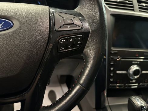 Used 2018 Ford Explorer Sport AWD/4WD image 12