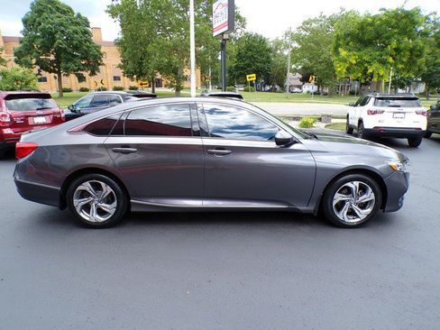 Used 2018 Honda Accord EX image 3