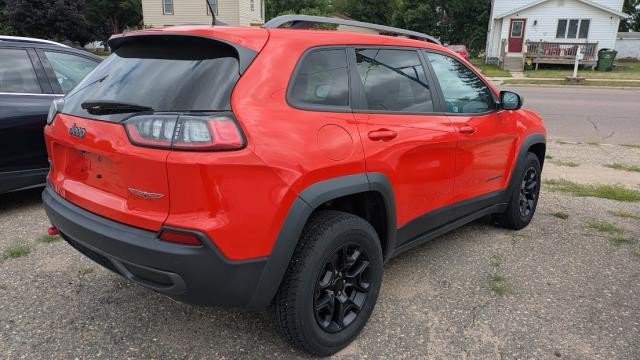 Used 2021 Jeep Cherokee Trailhawk AWD/4WD image 3