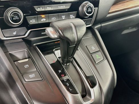 Used 2020 Honda CR-V Touring image 25