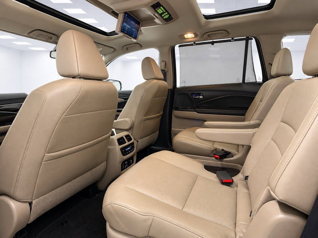 Used 2016 Honda Pilot Elite image 22