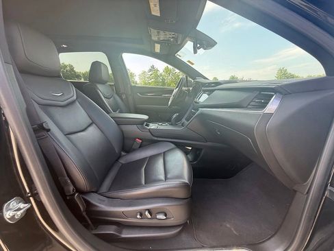 Certified 2024 Cadillac XT5 Premium Luxury AWD/4WD image 34