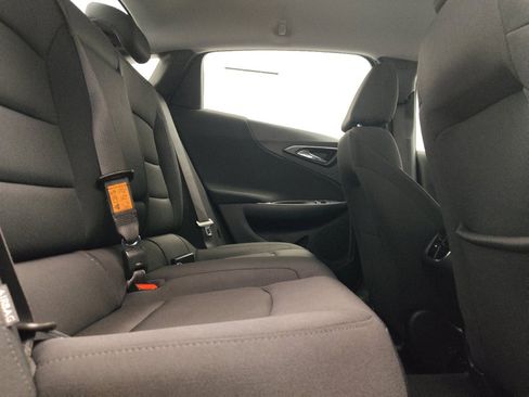 Used 2025 Chevrolet Malibu LT FWD image 19