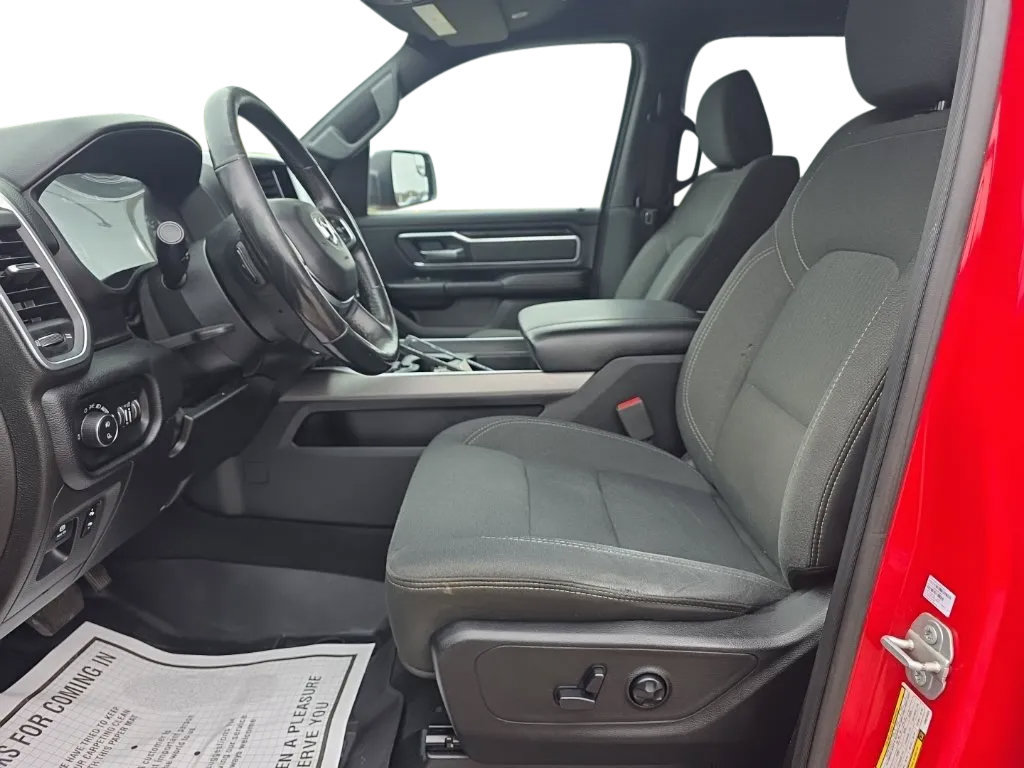 Used 2019 RAM 1500 Big Horn AWD/4WD image 12