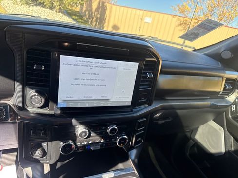 Used 2025 Ford F150 Lariat w/ Equipment Group 502A High image 12