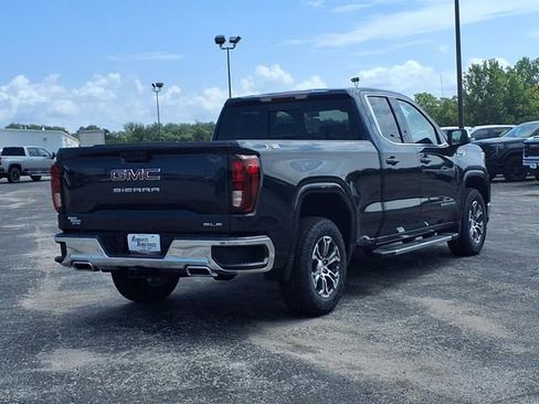 New 2026 GMC Sierra 1500 SLE w/ X31 Off-Road Package image 3