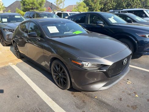 Used 2022 MAZDA MAZDA3 s AWD/4WD image 2
