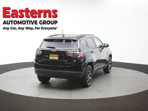 Used 2025 Jeep Compass Limited AWD/4WD image 35