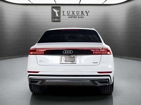 Used 2023 Audi Q8 Premium Plus AWD/4WD image 7