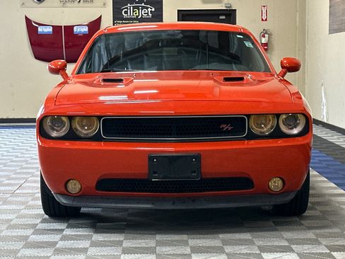 Used 2013 Dodge Challenger R/T image 9