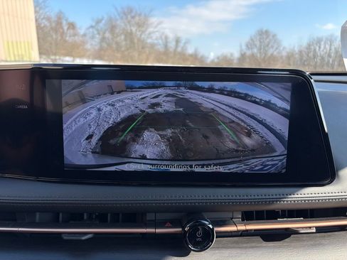 Used 2023 Nissan Ariya FWD image 34