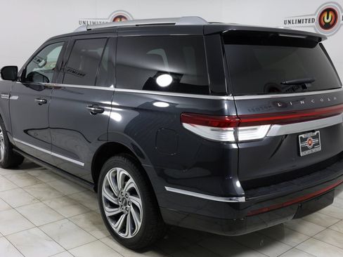 Used 2023 Lincoln Navigator Reserve AWD/4WD image 4