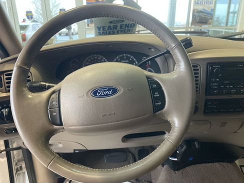 Used 2003 Ford F150 Lariat image 14