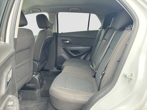 Certified 2020 Chevrolet Trax LS w/ Tint and Cruise Package image 24