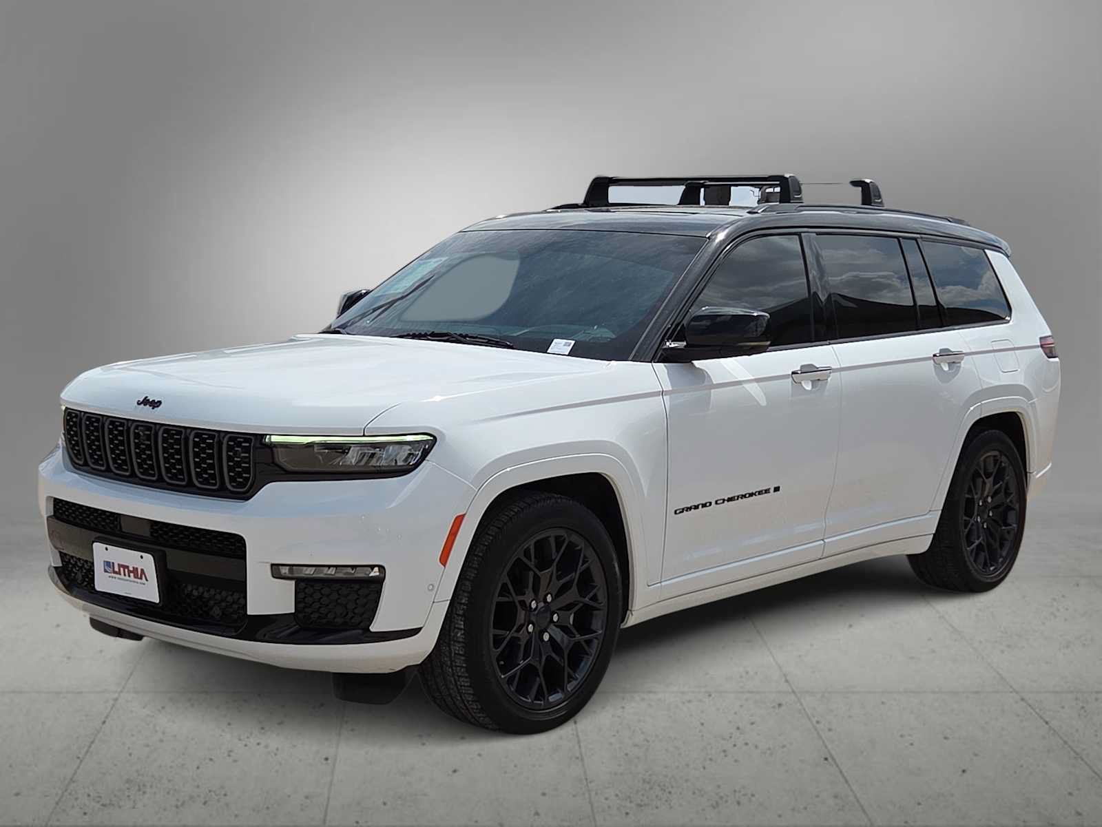 Used 2024 Jeep Grand Cherokee L Summit AWD/4WD image 4