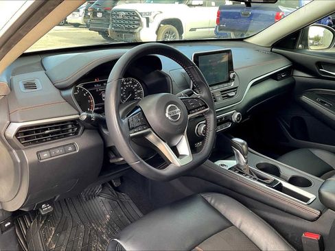Used 2020 Nissan Altima 2.5 SR FWD image 17