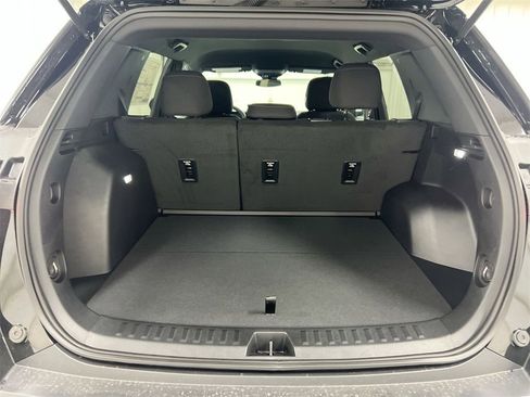 Used 2026 Chevrolet Equinox LT image 24