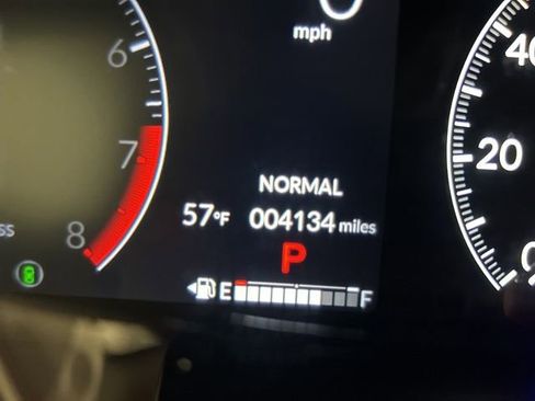 Certified 2025 Honda HR-V EX-L image 32