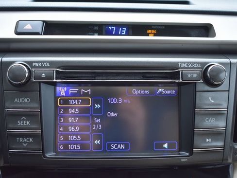 Used 2013 Toyota RAV4 Limited image 23