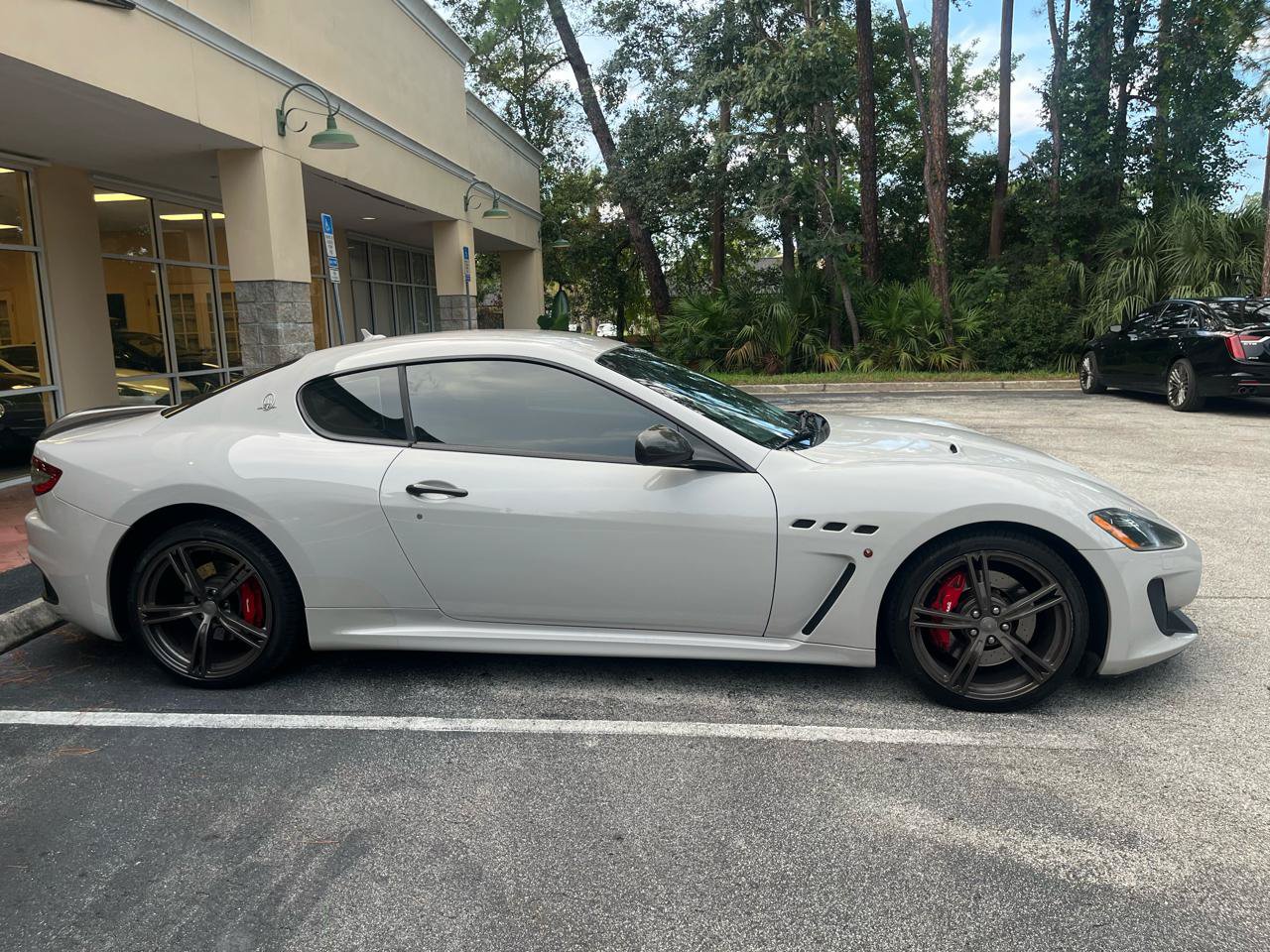 Used 2016 Maserati GranTurismo MC Centennial RWD image 3