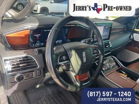 Used 2020 Lincoln Navigator L Reserve w/ Luxury Package image 8