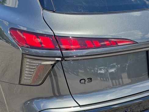 New 2026 Audi Q3 quattro 2.0T AWD/4WD image 35