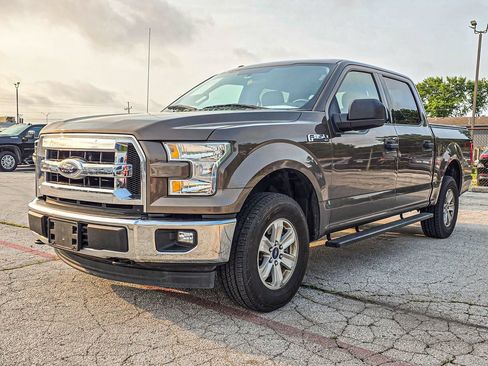 Used 2017 Ford F150 XLT AWD/4WD image 3