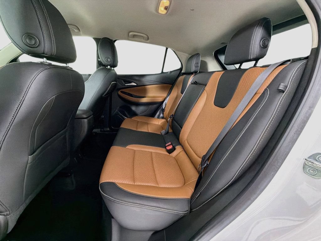 Used 2022 Buick Encore GX Essence AWD/4WD image 22
