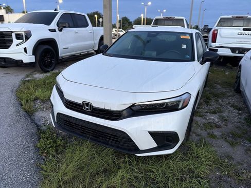 Used 2024 Honda Civic Sport image 9
