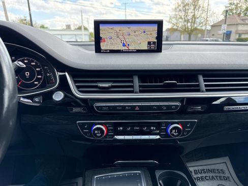 Used 2018 Audi Q7 3.0T Prestige w/ Prestige Package AWD/4WD image 26