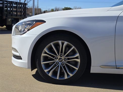 Used 2017 Genesis G80 3.8 w/ Option Group 02 image 29