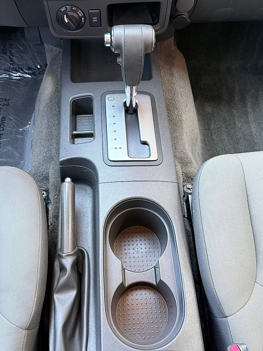 Used 2010 Nissan Xterra S AWD/4WD image 16