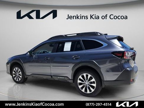 Used 2025 Subaru Outback Limited w/ Popular Package #2 AWD/4WD image 7