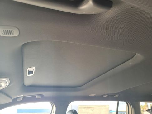 New 2025 Jeep Grand Cherokee L Altitude image 15